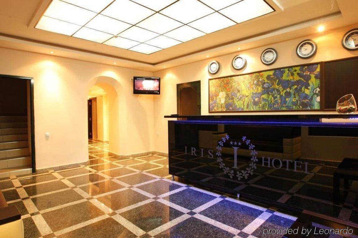 Iris Hotel Chisinau Exterior photo